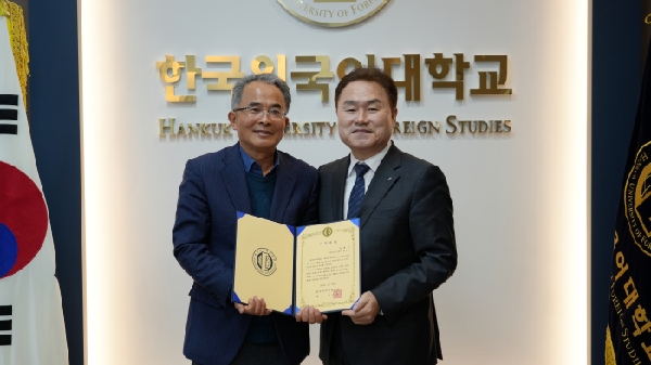 안홍진 동문,  급변하는 시대 모교의 미래 인재 양성에 보탬되길 ... 1억 원 발전기금  대표이미지